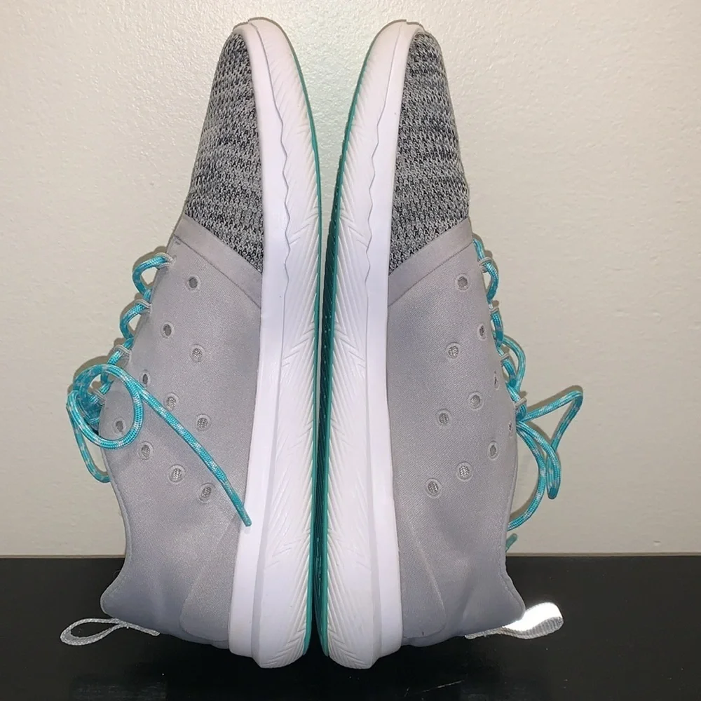 Womens Gray &‎ Teal Under Armour Charged 24/7 Running Shoes, Size 9.5